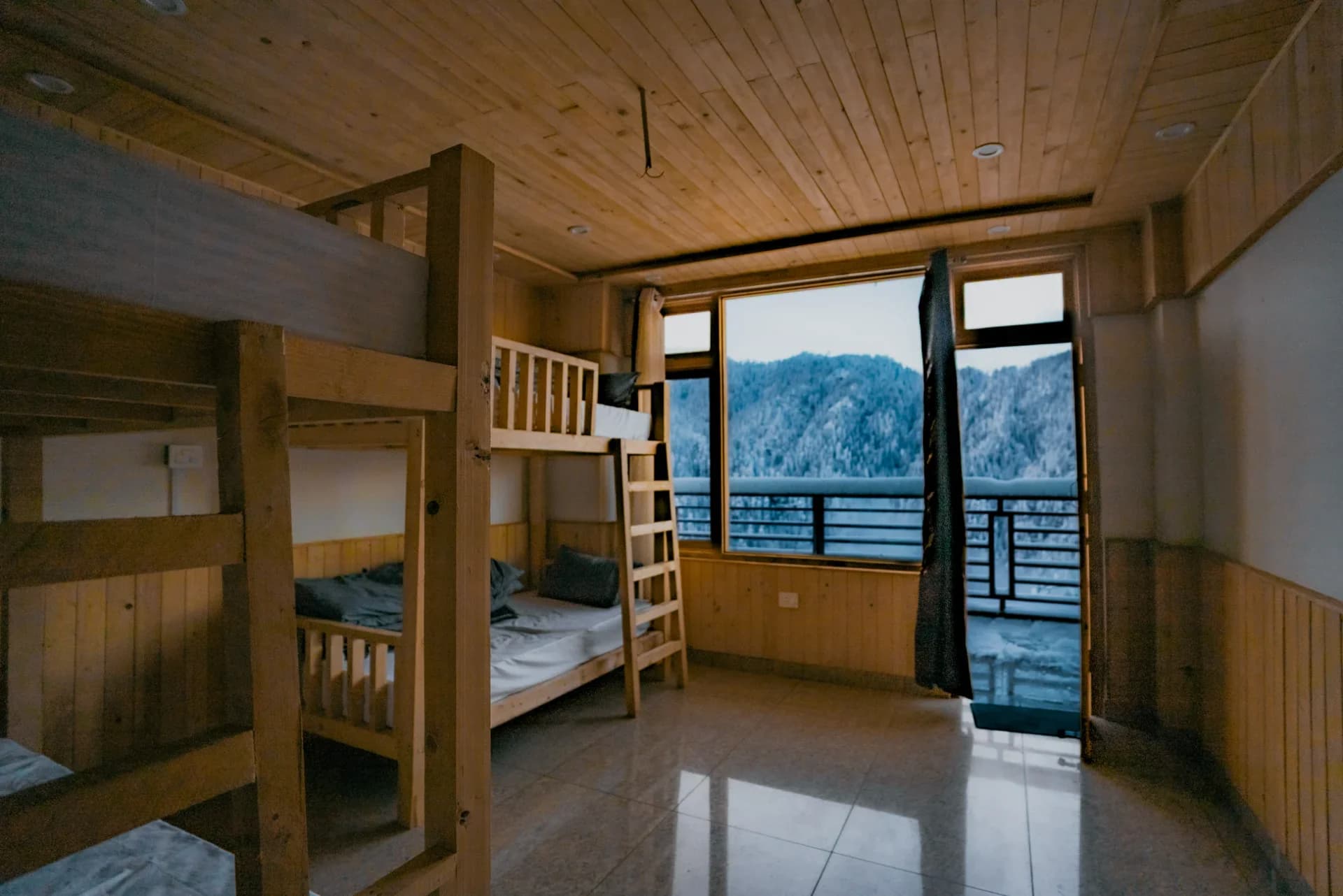 4 Bed Mixed Dorm 7